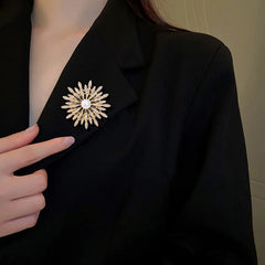 Fashion Glitter Flowers Floral Sweet Brooches for Girls Trendy Stylish Glamorous Pins Jewelry for Women Ladies Accessories