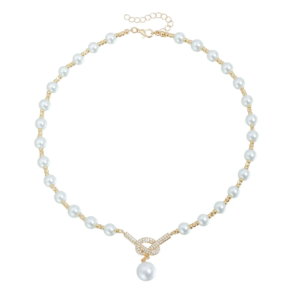 Fashion Elegant Imitation Pearl Sweet Necklaces for Girls Trendy Glamorous Jewelry for Women Ladies Accessories Chinese Supplier