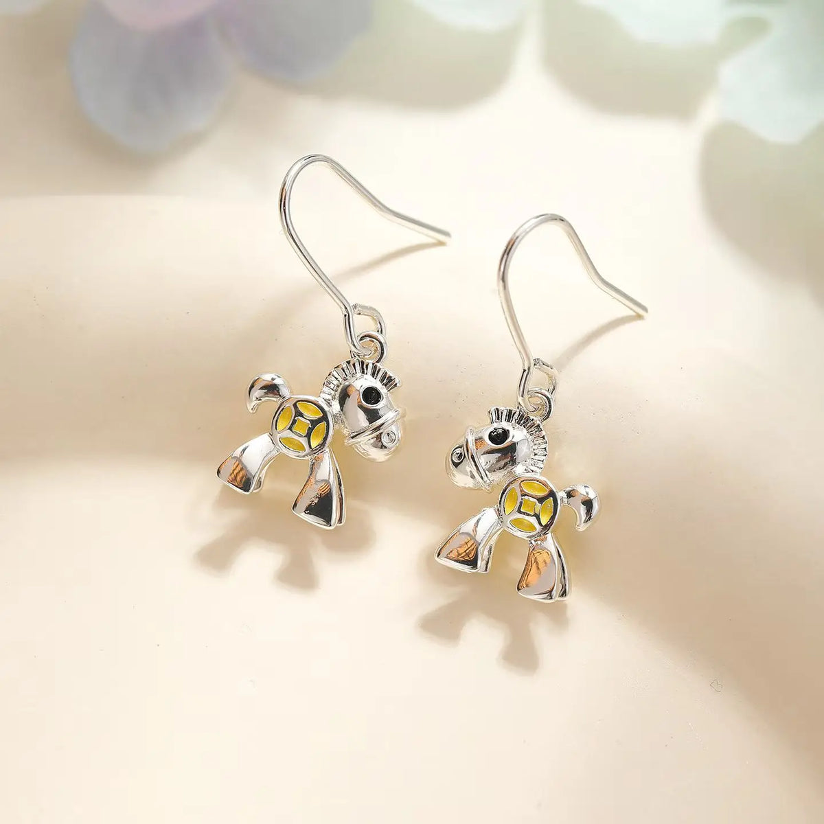 Sweet Fashion Trendy Animals Horses New Year Drop Earrings for Girls Elegant Dainty Jewelry for Women Ladies Accessories Chic