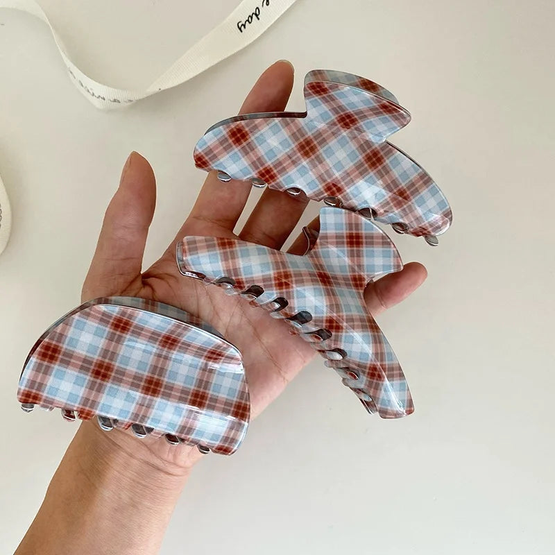 Women Fashion Classic Plaid Hair Claw Clips for Girls Elegant Sweet Simple Hair Accessories for Ladies Chinese Suppliers Chic