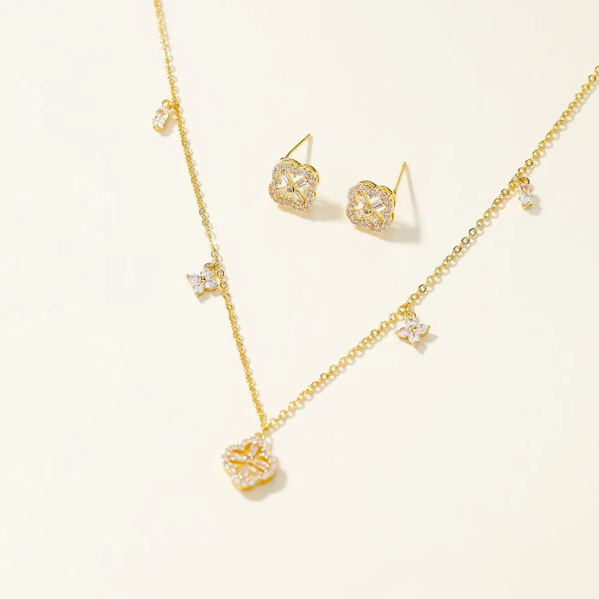 Glamorous Refined Dainty Charms Necklaces for Girls Elegant Stud Earrings Jewelry Sets for Women Ladies Accessories Wholesale