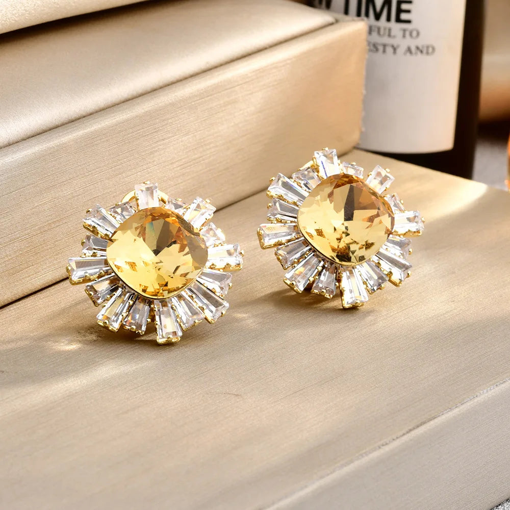 14K Gold Plated Ear Studs Rhinestone Glitter Zircon Inlaid Sunflower Earrings Light Luxury High-end Fashion Exquisite Earrings