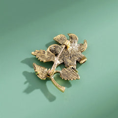 Fashion Flowers Vintage Retro Elegant Brooches for Girls Glitter New Design Sweet Floral Pins Jewelry for Women Ladies Accessory