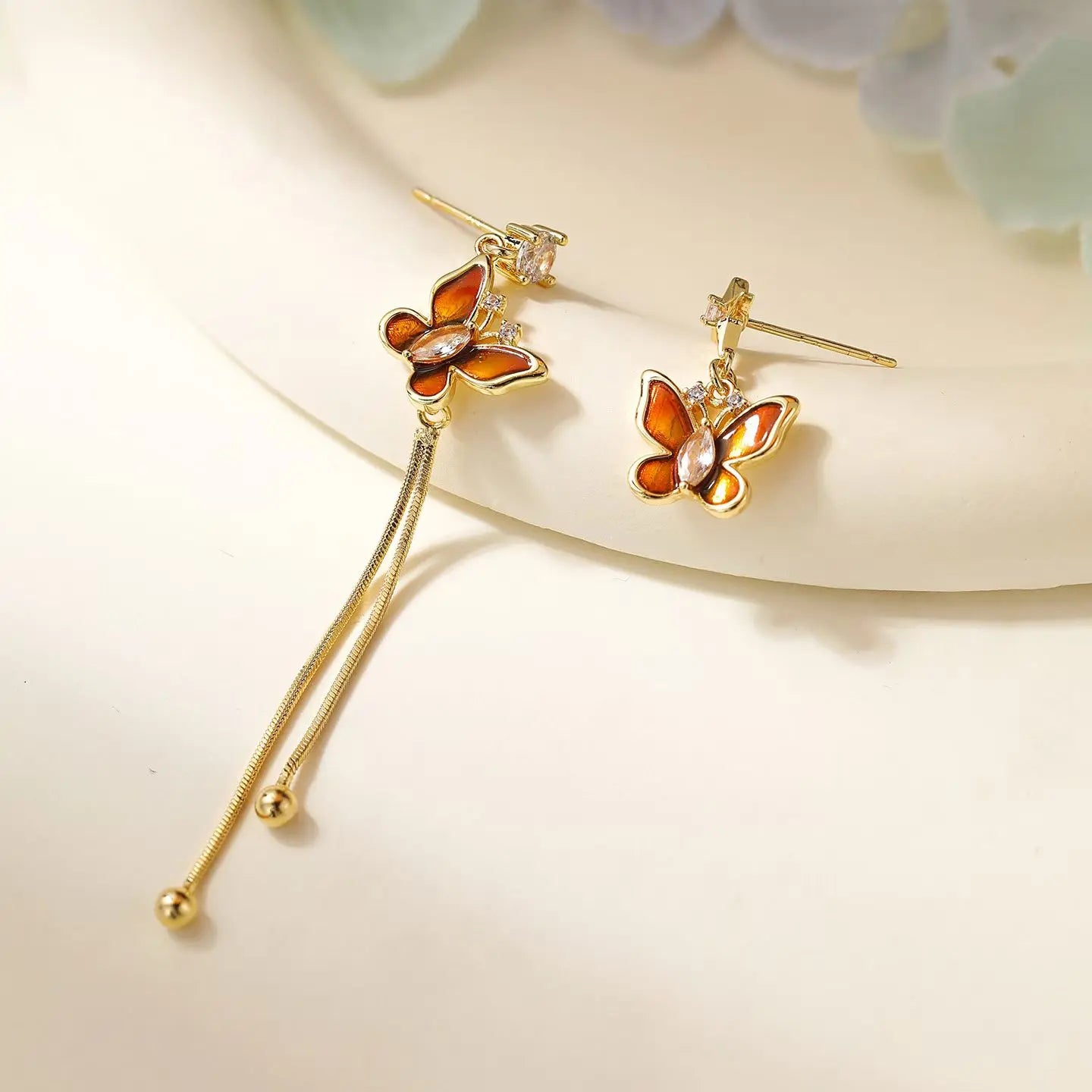 Fashion Glitter Amber Butterfly Elegant Tassel Drop Earrings for Girls Elegant Glamorous Jewelry for Women Ladies Accessories