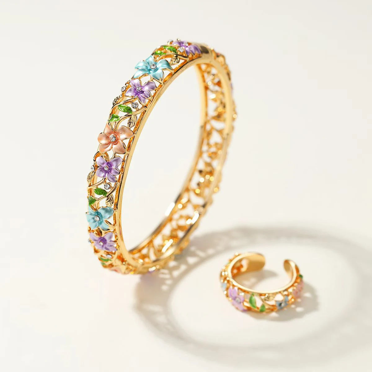 Fashion Sweet Dainty Bold Vintage Bangles for Girls Elegant Charms Rings Art Deco Jewelry Sets for Women Ladies Accessories