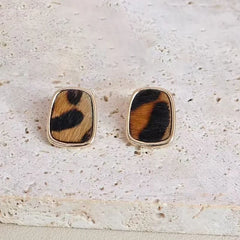 Fashion Bowknot Leopard Classic Stud Earrings for Girls Simple Minimlistic Jewelry for Women Ladies Accessories Heart Shaped