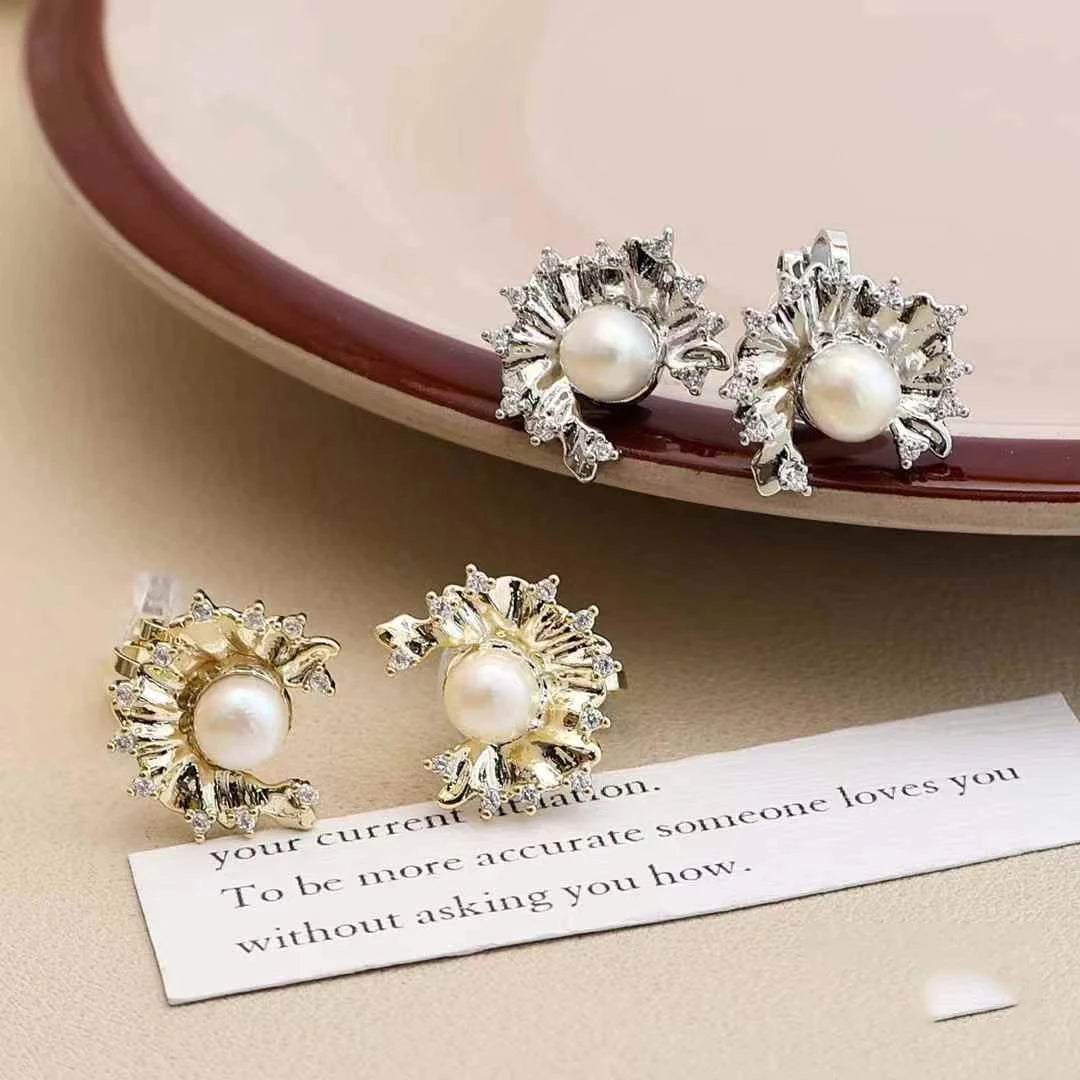 Luxury Refined Dainty Charms Clip on Earrings for Girls Sweet Elegant Simple Classic Jewelry for Women Ladies Accessories Chic