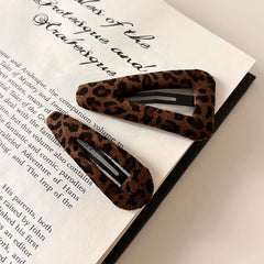 Fashion Classic Leopard Hair Clips for Girls Trendy Elegant Simple Vintage Snap Clips for Women Ladies Hair Accessories Chic