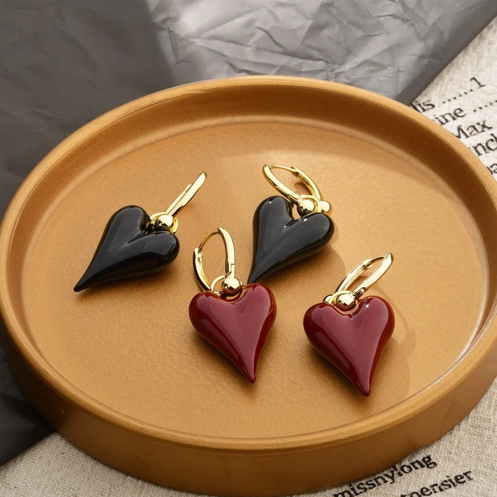 Retro Earrings Elegant Simple Red Glaze Love Earrings High-end Light Luxury for Women Heart-shaped Earring Autumn and Winter