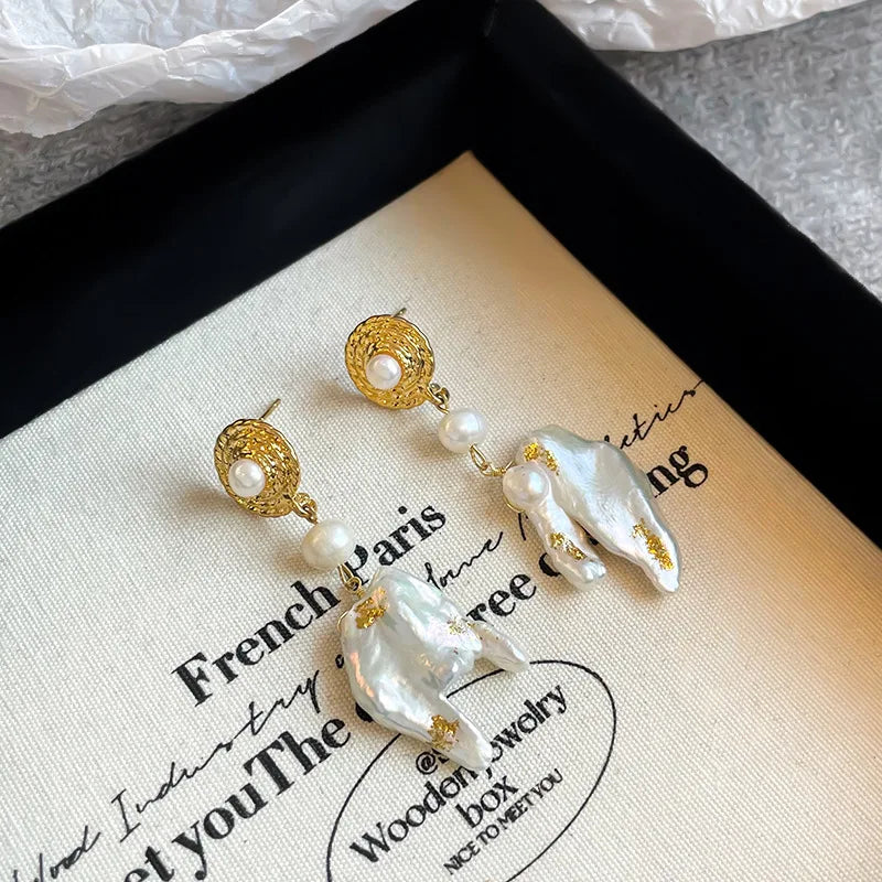 Fashion Baroque Freshwater Pearl Copper 18k Gold Drop Earrings for Girls Vintage Elegant Jewelry for Women Ladies Wholesale