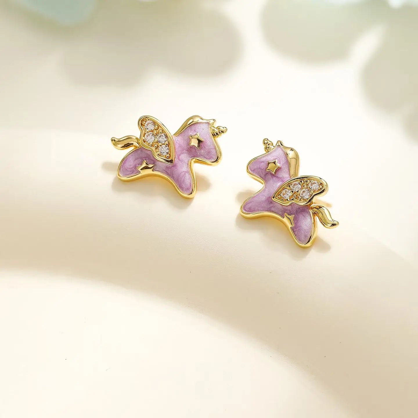 Fashion Sweet Cute Kawaii Animals Horse Stud Earrings for Girls Glitter Glamorous Jewelry for Women Ladies Accessories Wholesale