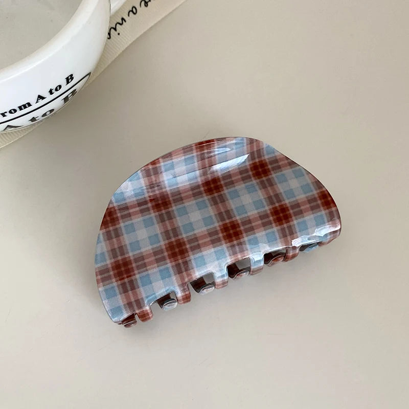 Women Fashion Classic Plaid Hair Claw Clips for Girls Elegant Sweet Simple Hair Accessories for Ladies Chinese Suppliers Chic