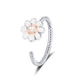 The opening is adjustable. / Silver01