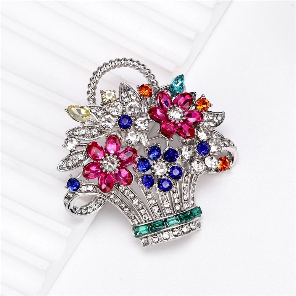 Fashion Glitter Sparking Stylish Rhinestone Brooches for Girls Sweet Flowers Floral Pins Jewelry for Women Ladies Accessories