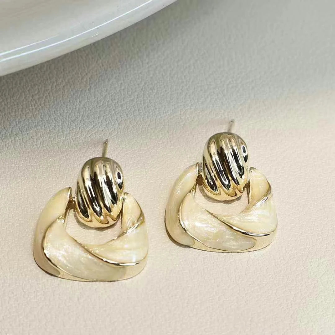 Women New Design Small Drop Earring Fashion Elegant Glamorous Charms Luxurious High Quality Wholesale Daily Jewelry Accessories
