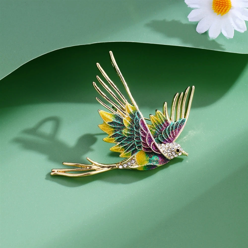 Fashion Elegant Sweet Glitter Animals Birds Brooches for Girls Glamorous Charms Pins Jewelry for Women Ladies Accessories