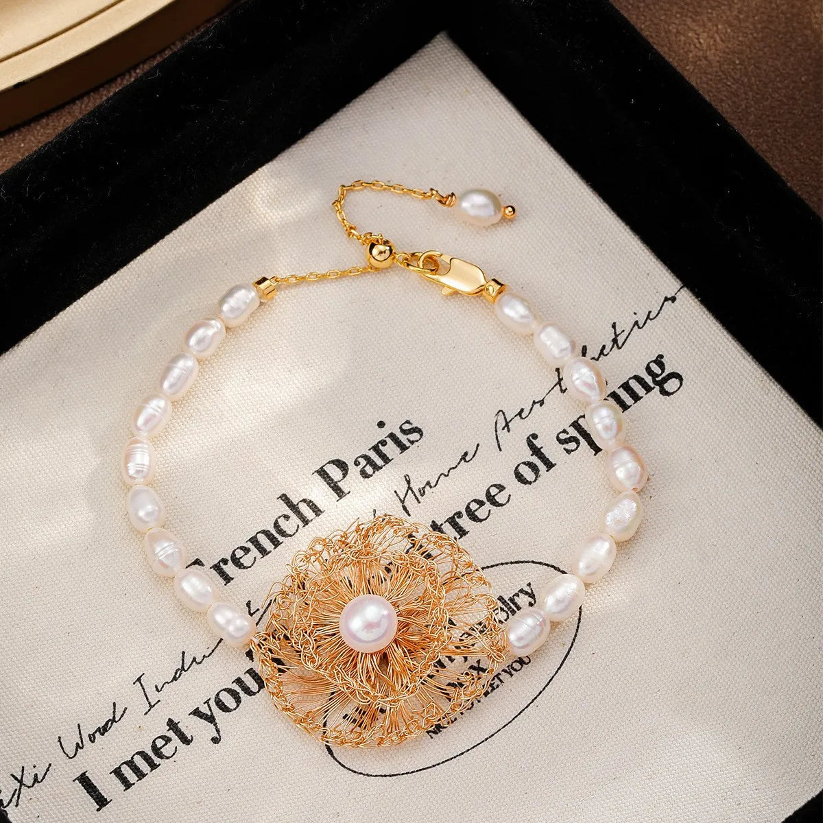 Fashion Baroque Freshwater Pearl Bracelets for Girls Elegant 18K Gold Flower Jewelry for Women Ladies Wholesale Bulk Luxury