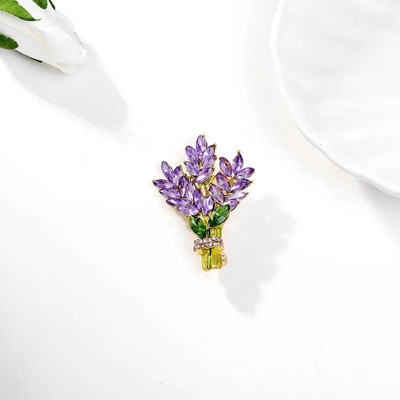 Fashion Glitter Rhinestone Flowers Floral Brooches for Girls Trendy Stylish Elegant Sweet Jewelry for Women Ladies Accessories