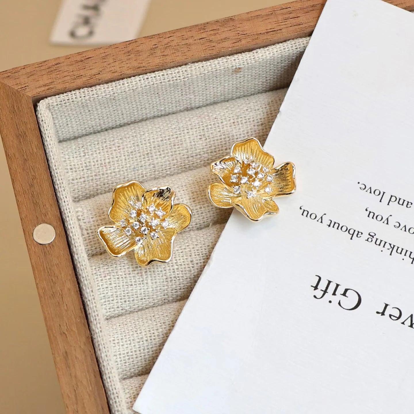 Ladies Flower Heart Shape New Design Small Stud Earring Fashion Trendy Elegant Simple High Quality Bulk Daily Jewelry Accessoy