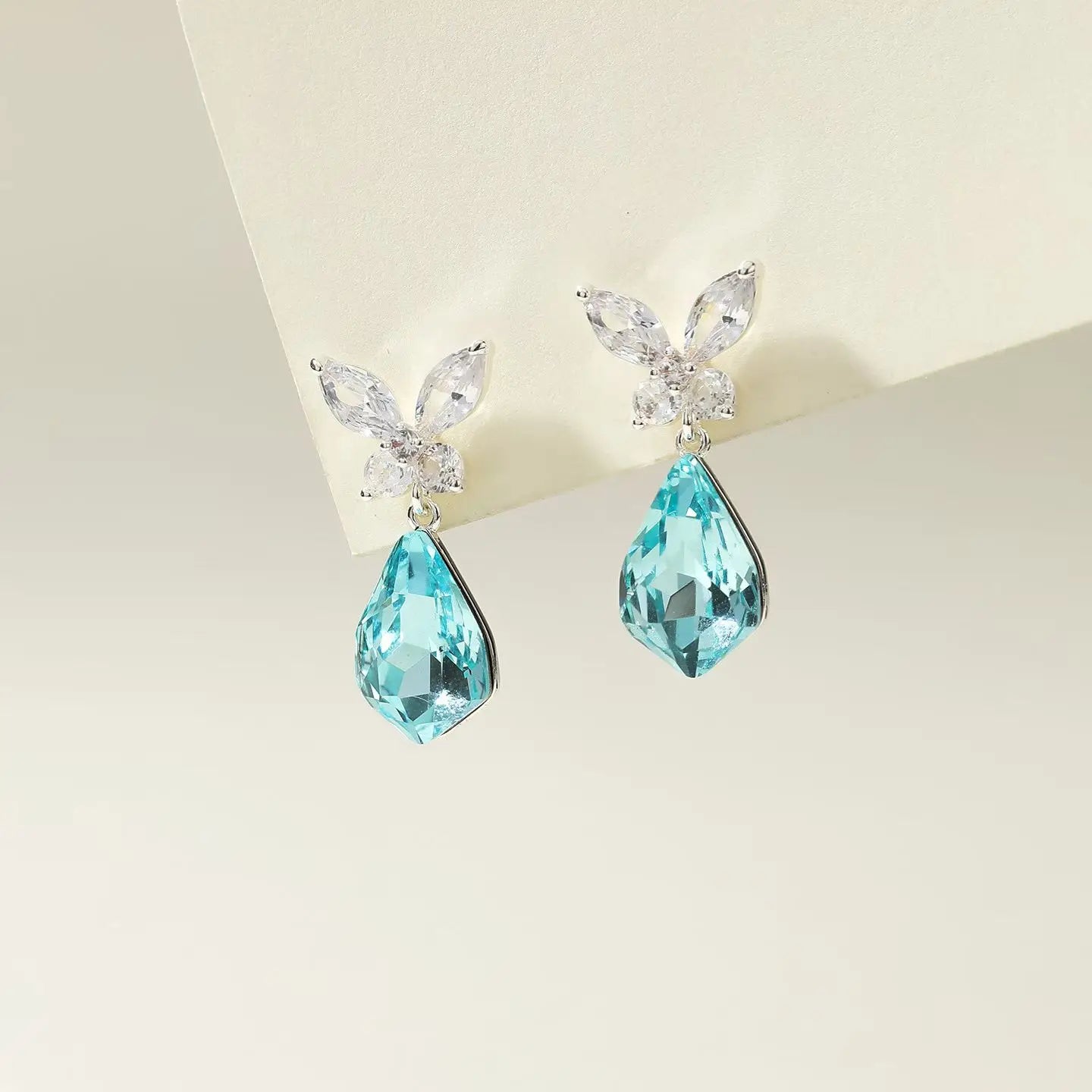 Luxurious Glitter Ocean Star Sparkle Drop Earrings for Girls Rhinestone Butterfly Jewelry for Women Ladies Accessories Princess