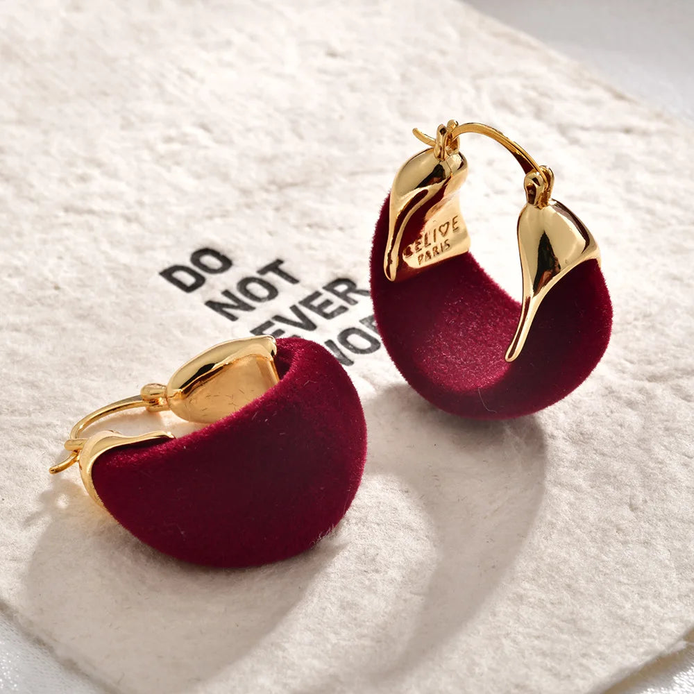 Female Vintage Hoop Earrings Leopard Print Red Ear Earrings Niche Design Unique Fashion High-end Earrings Autumn Winter Jewelry