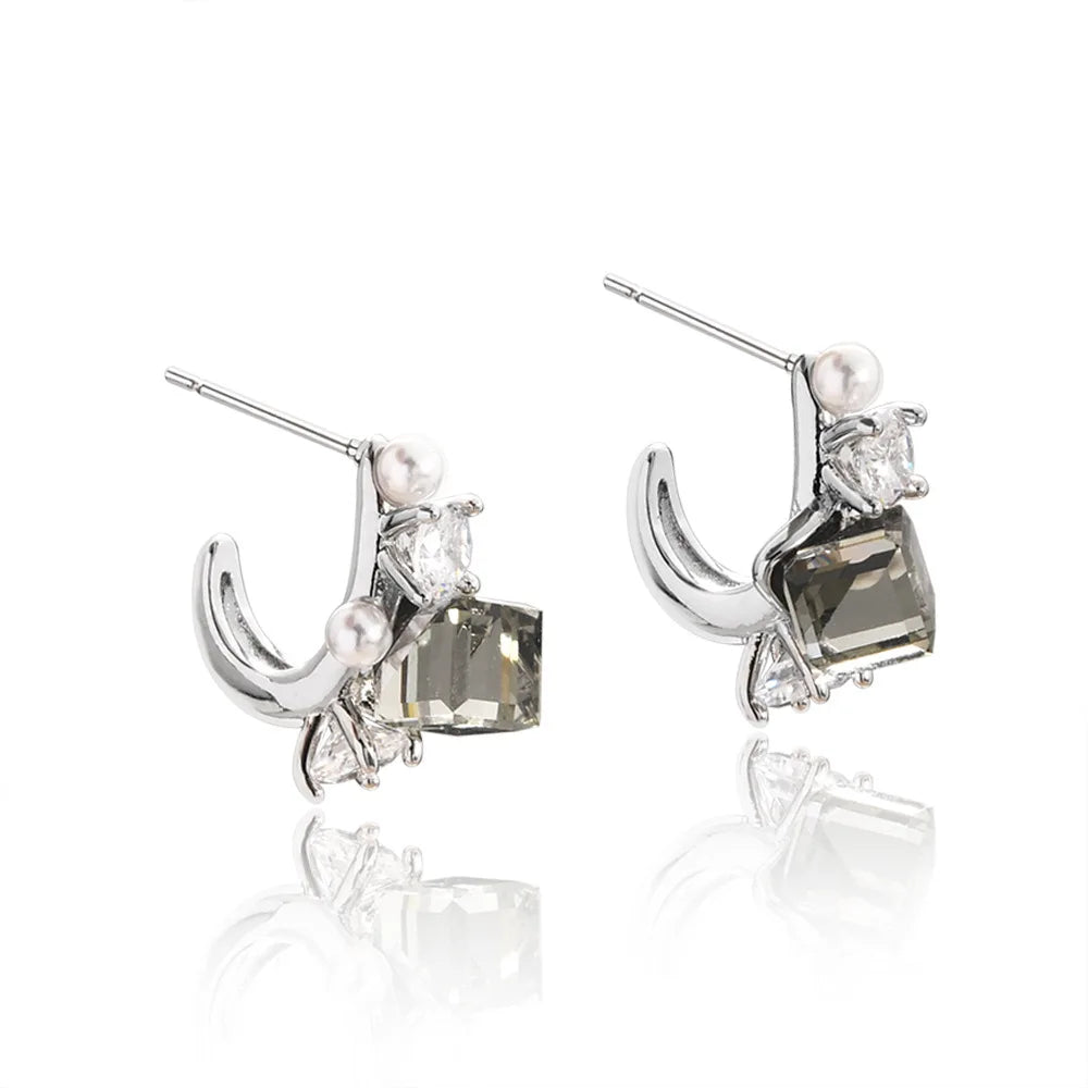 Female Fashion Hoop Earrings Super Flash Fine Sugar Copper Zircon Earrings Light Luxury High Elegant Fashion Ear Jewelry Bulk
