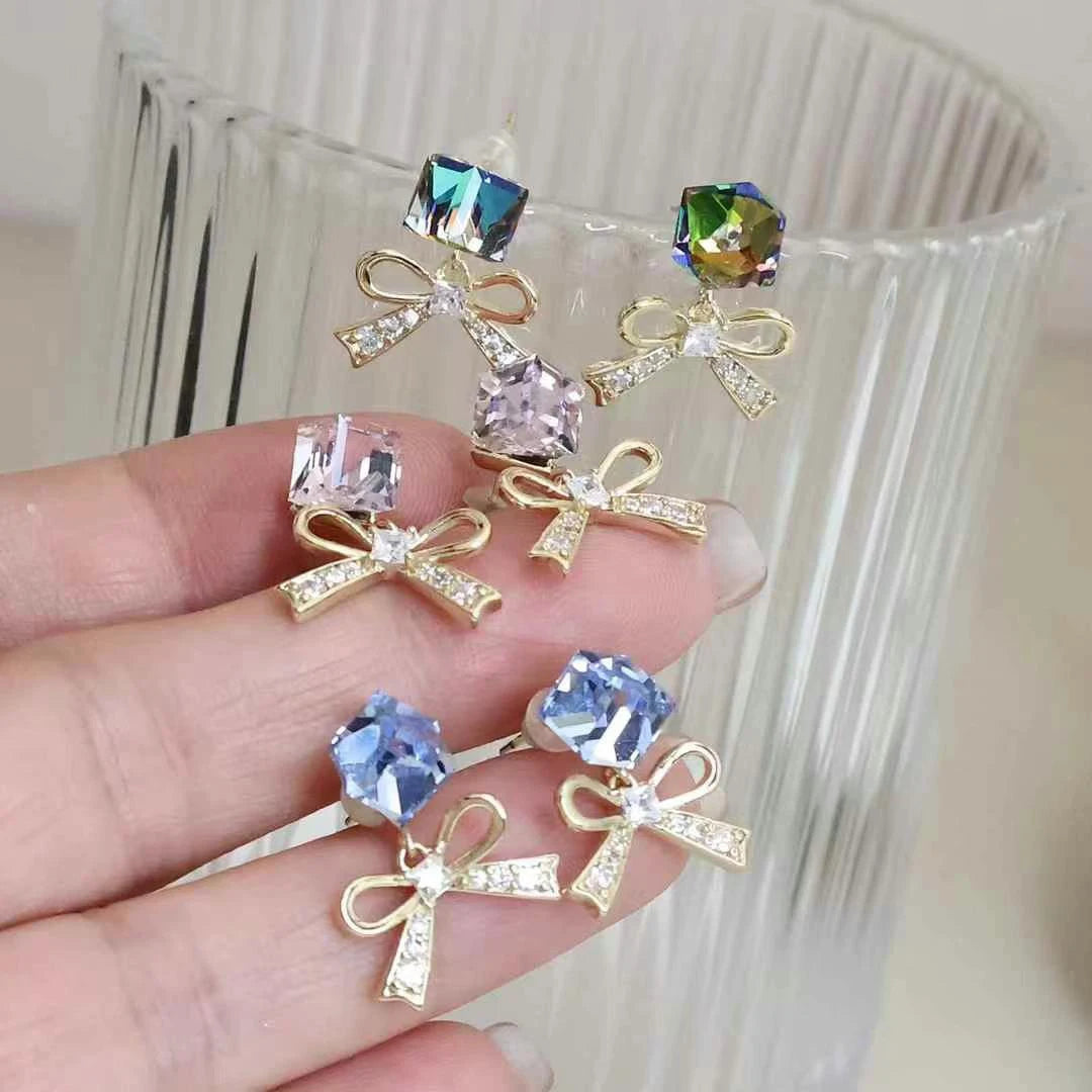 Fashion Rhinestone Glitter Bowknot Cute Drop Earrings for Girls Sweet Refined Dainty Jewelry for Women Ladies Accessories