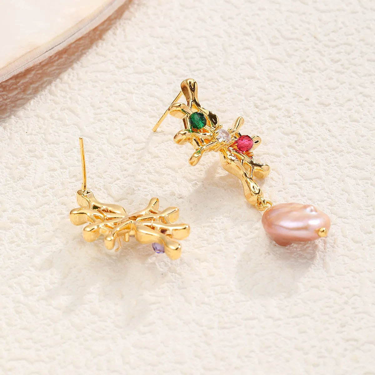 Fashion Flower Leafs Freshwater Pearl Drop Earrings for Girls Glitter Jewelry for Women Ladies Wholesale China Manufacturer