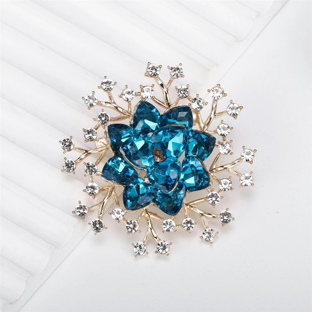Fashion Glitter Rhinestone Sparkle Luxury Dainty Brooches for Girls Elegant Trendy Pins Jewelry for Women Ladies Accessories