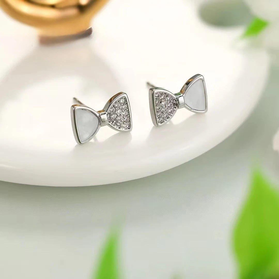 Ladies Butterfly Shape Mini Stud Earring Fashion Elegant Glitter Lightweight Bulk Order Jewelry Accessories for Women Daily Use