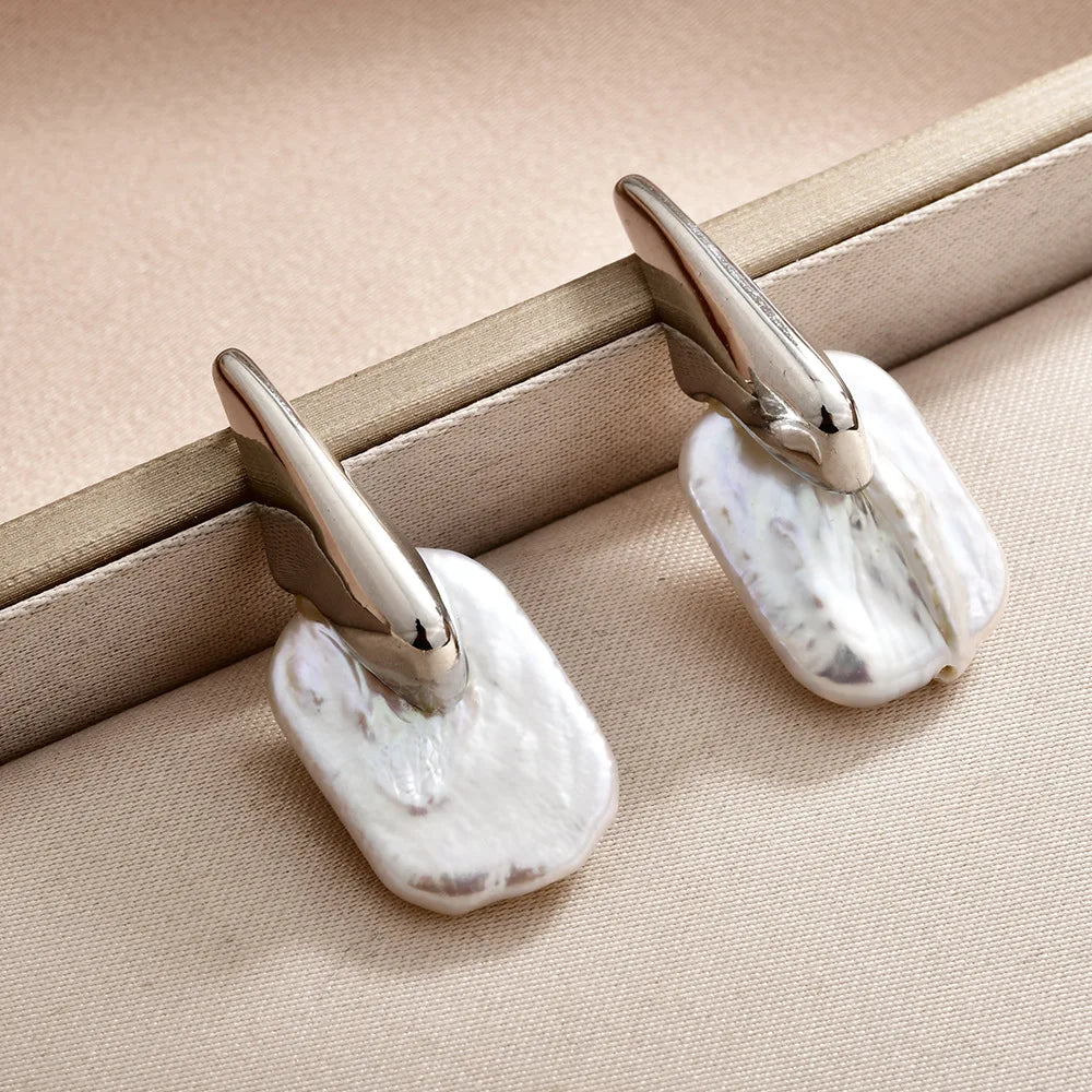 French Style Trendy Earrings Women Irregular Baroque Pearl Shell Earrings Luxurious Elegant High-end Ear Studs Accessories New