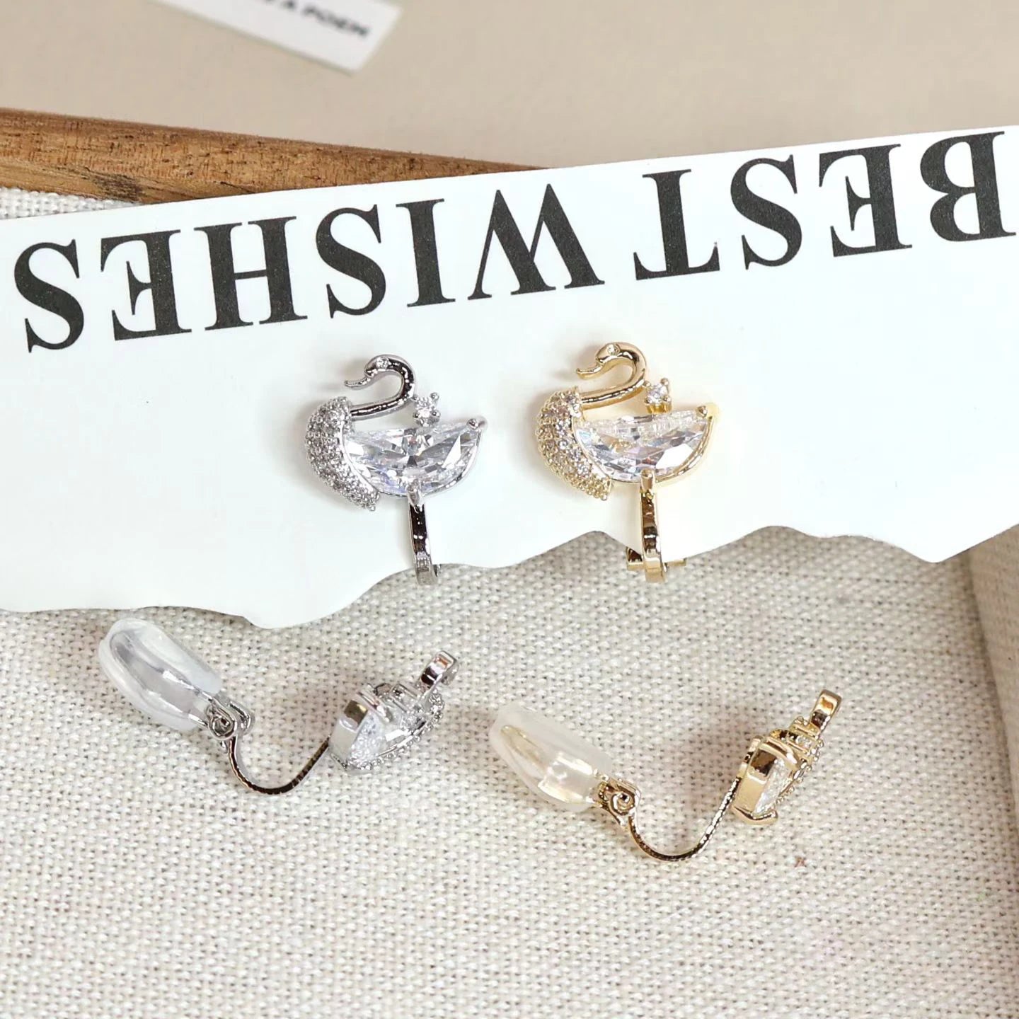 Women Swan Shape New Design Latest Small Clip-on Earring Fashion Elegant Charms Dainty Bulk Jewelry Accessories for Causal Daily