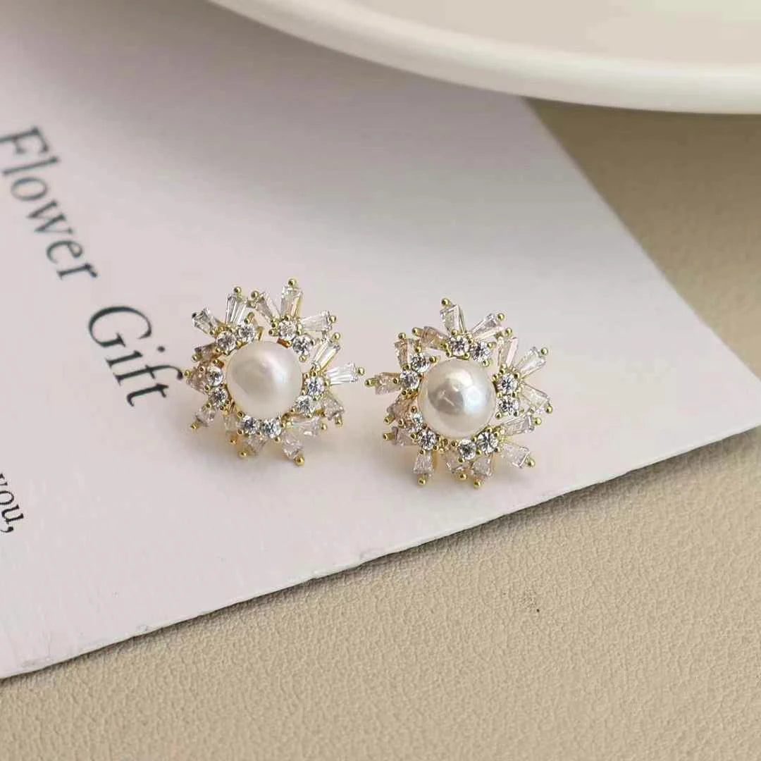 Luxury Elegant Butterfly Sweet Stud Earrings for Girls Glitter Art Deco Jewellry for Women Ladies Chinese Suppliers Wholesale