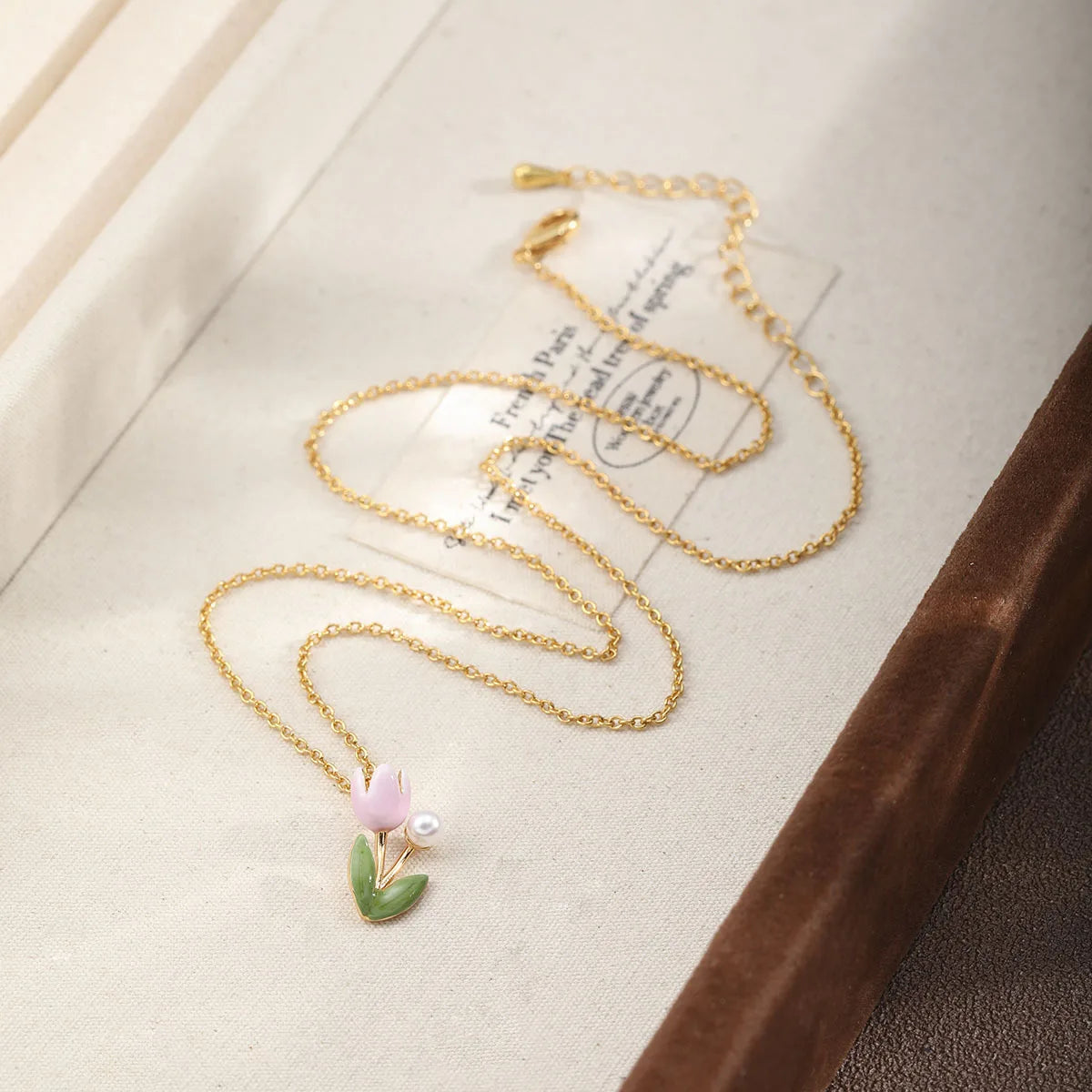 Fashion Copper 18K Gold Plated Glass Pearl Flower Pendent Necklaces for Girls Sweet Jewelry for Women Ladies Wholesale Low MOQ