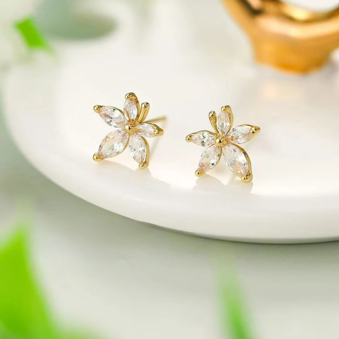 Ladies Star Shape New Design Hot Sale Mini Stud Earring Fashion Glitter Sparking Wholesale