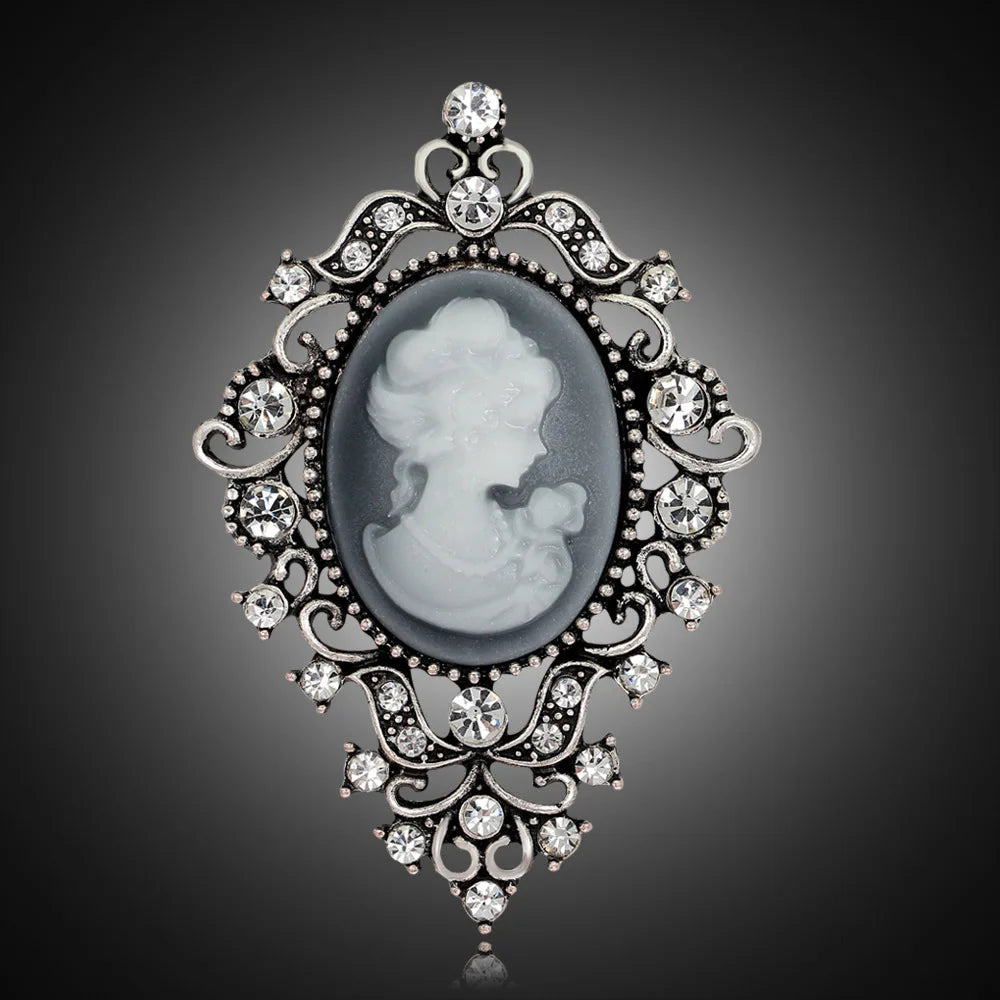 Fashion Vintage Retro Classic Elegant Sweet Brooches for Girls Stylish Pins Jewelry for Women Ladies Accessories Wholesale