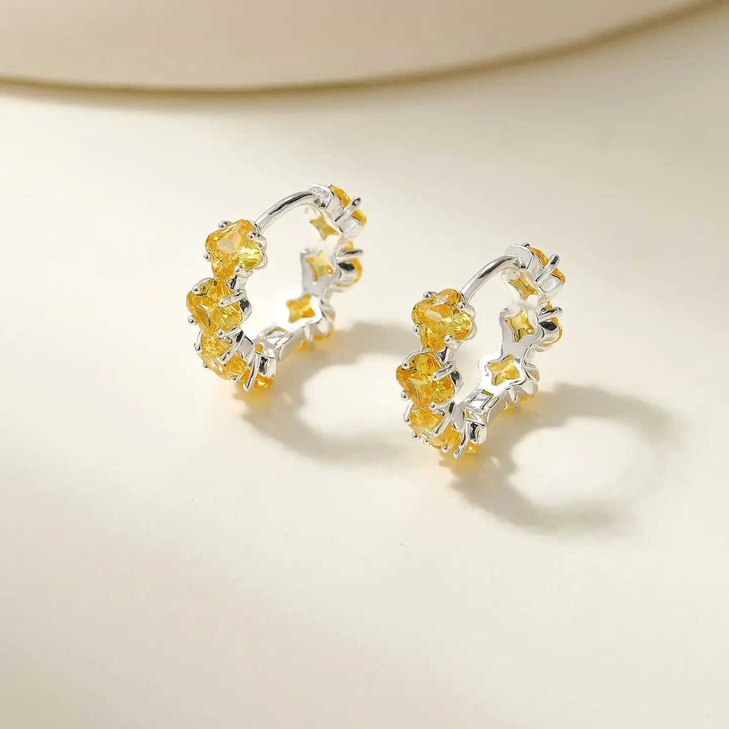 Simple Minimalistic Classic Hoop Earrings for Girls Rhinestone Glitter Jewelry for Women Ladies Accessories Chinese Supplier