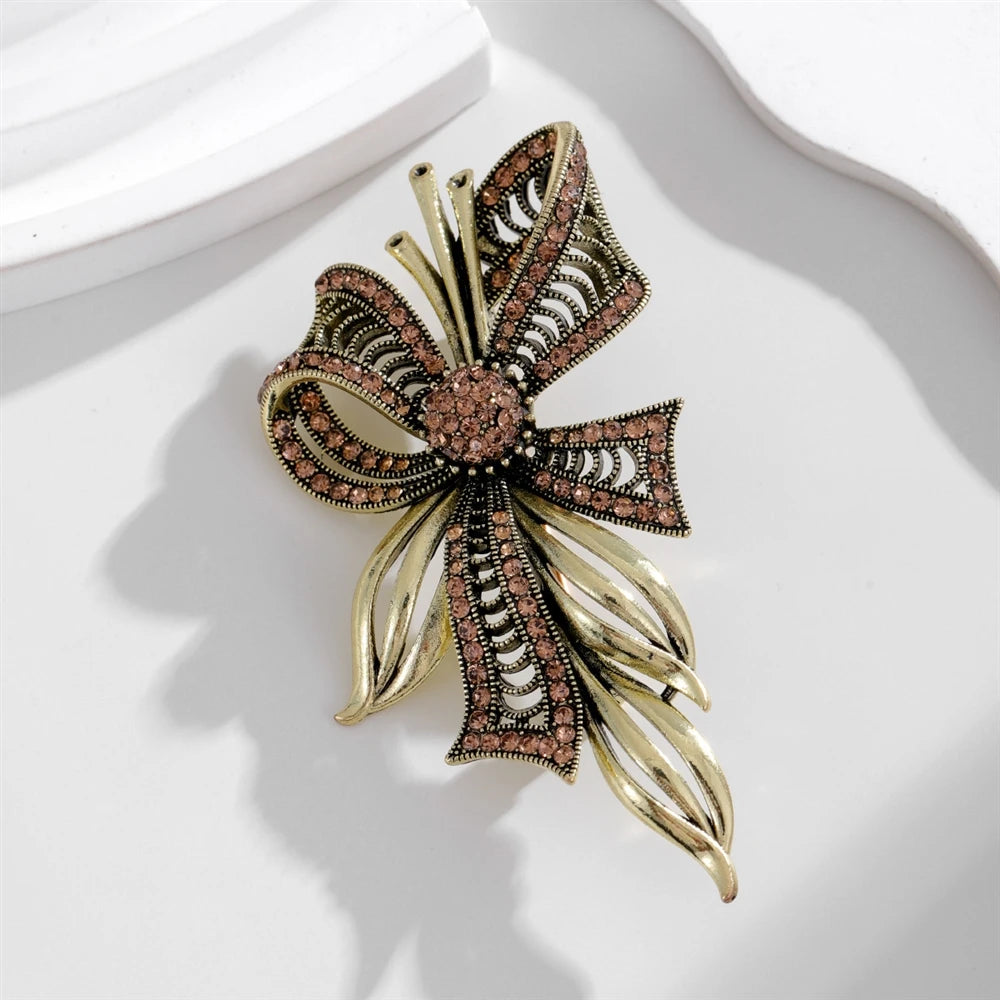 Fashion Vintage Glitter Dainty Retro Elegant Brooches for Girls Bowknot Pins Jewelry for Women Ladies Accessories New Design
