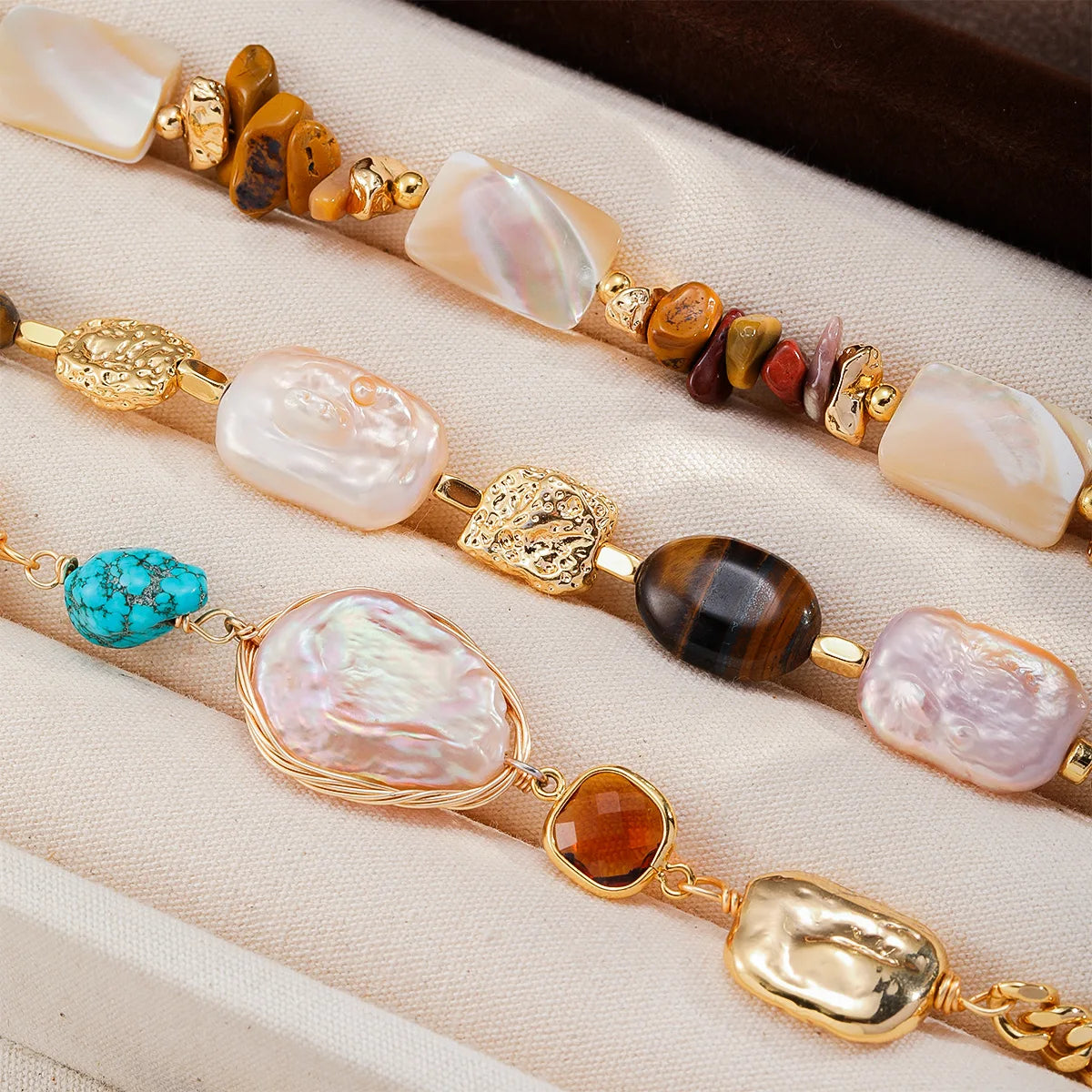 Fashion Turquoise Baroque Pearl Natural Stone Freshwater Pearl Bracelets for Girls Vintage Jewelry for Women Ladies Wholesale