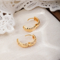 Fashion Copper 18K Gold Plated Hoop Earrings for Girls Simple Minimalistic Elegent Jewelry for Women Ladies Wholesale Low MOQ