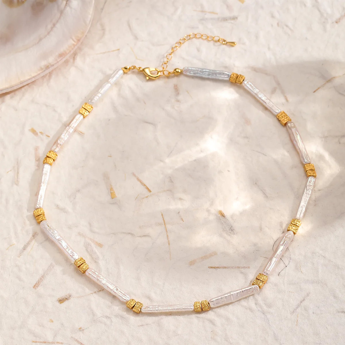 Fashion Elegant Freshwater Pearl Sweet Necklaces for Girls 18K Gold Luxury Jewelry for Women Ladies Accessories Wholesale Bulk