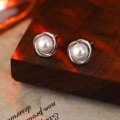 Ladies Flower Imitation Pearl Small Mini Stud Earring Fashion Chic Sparking Lightweight Jewelry Accessories for Women Daily Use
