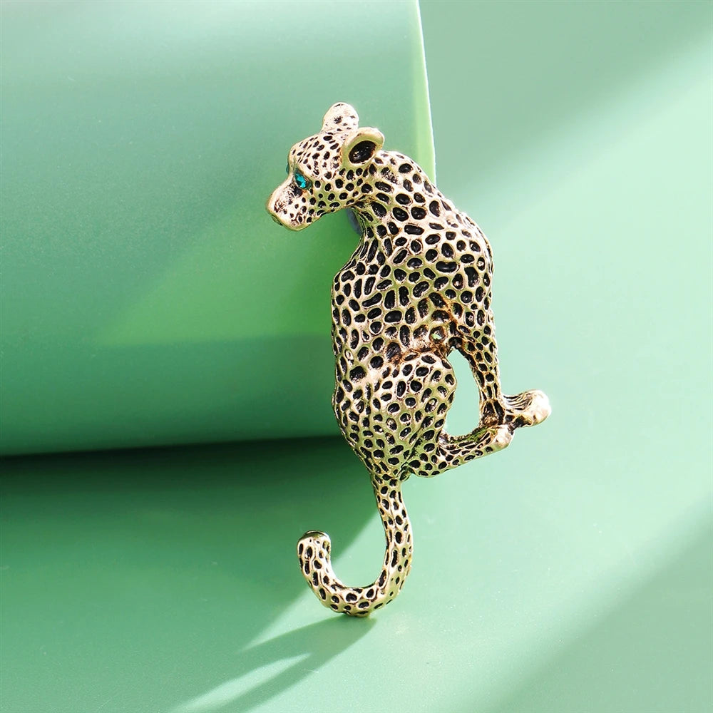 Fashion Leopard Animals Stylish Cool Brooches for Girls Glamorous Charms Pins Jewelry for Women Ladies Accessories Wholesale
