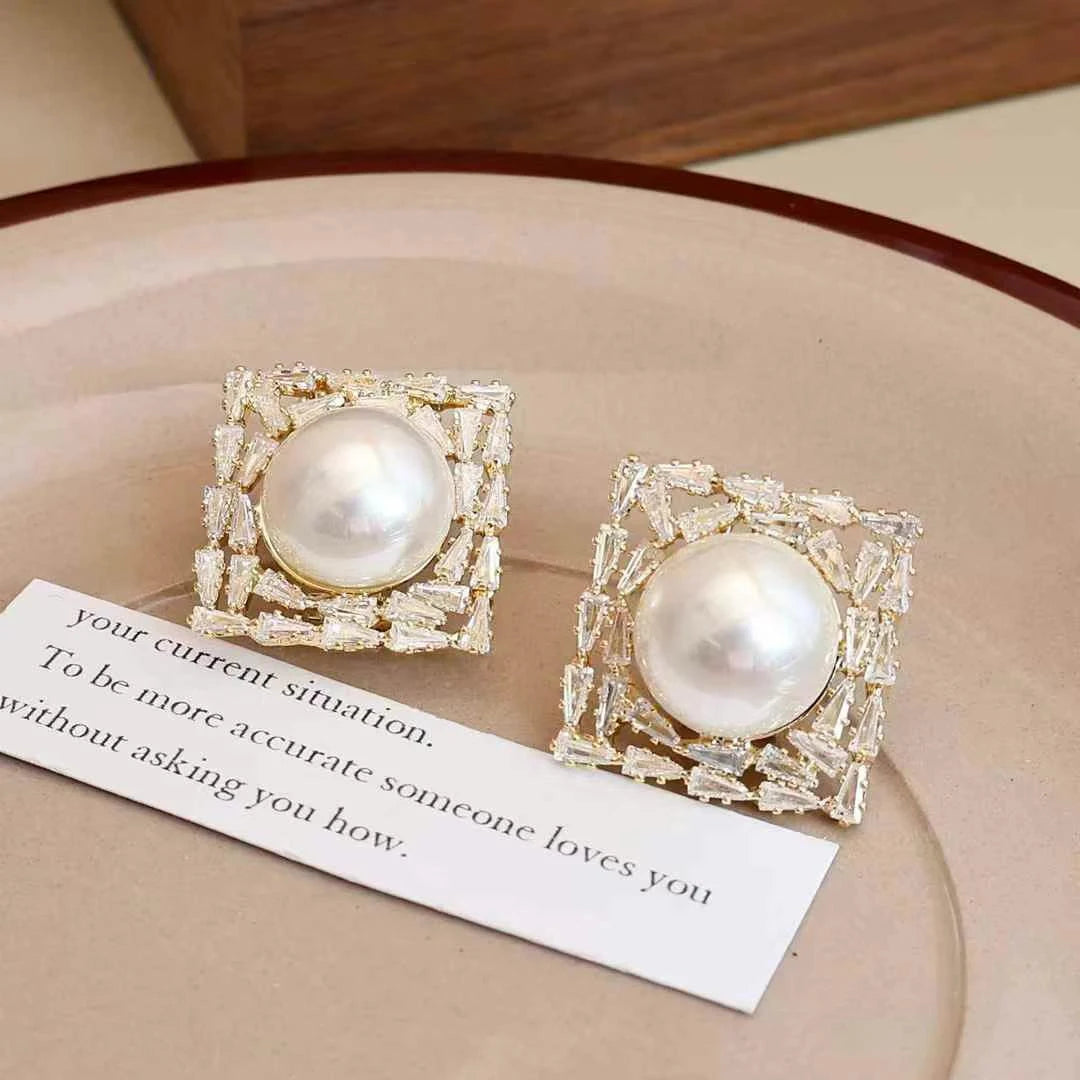 Fashion Classic Art Deco Imitation Pearl Stud Earrings for Girls Elegant Adorable Jewellry for Women Lady Accessories Wholesale