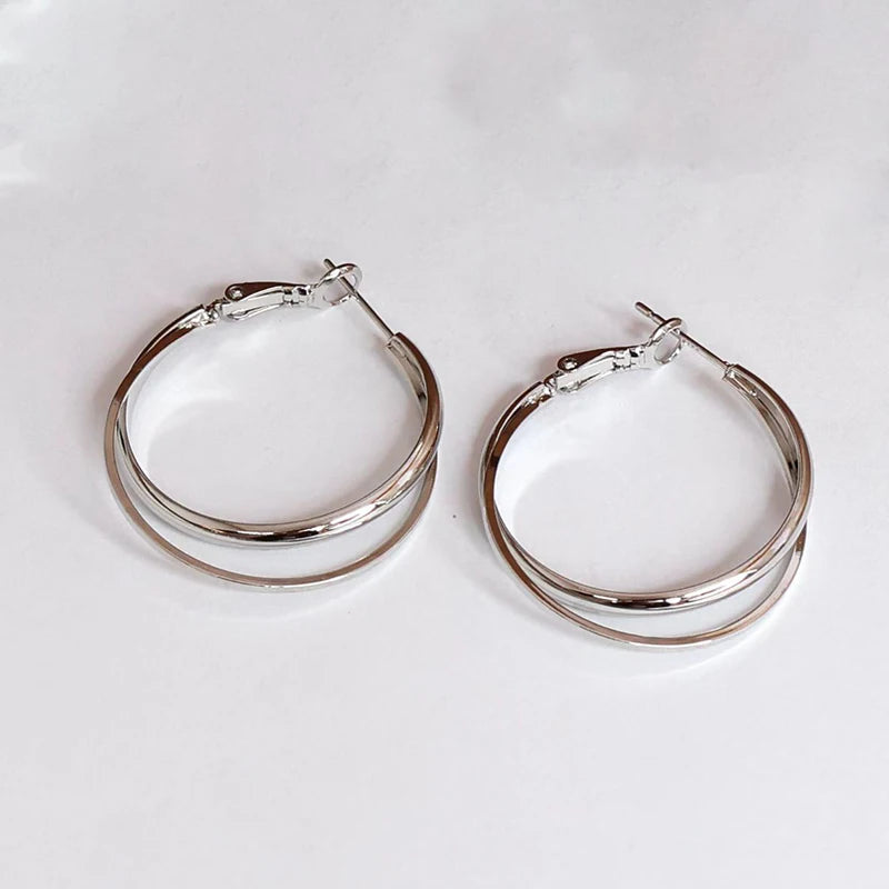 Fashion Simple Kitty Cat Cute Animals Hoop Earrings for Girls Sweet Elegant Jewelry for Women Lady Accessories Chinese Supplier