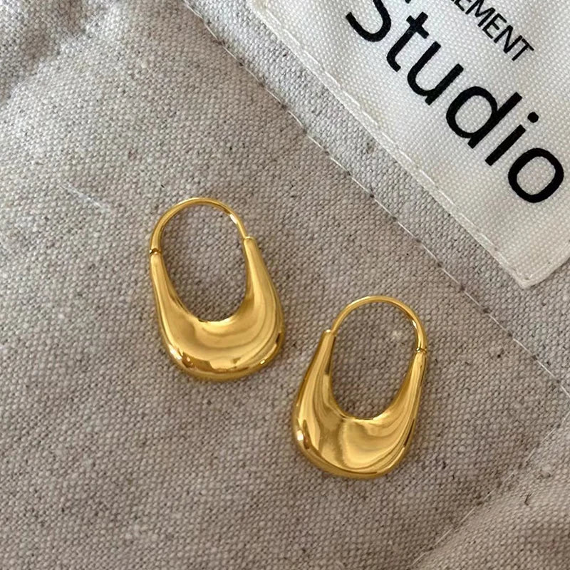 Fashion Simple Minimalistic Classic Hoop Earrings for Girls Elegant Glamorous Charms Jewelry for Women Ladies Accessories Chic