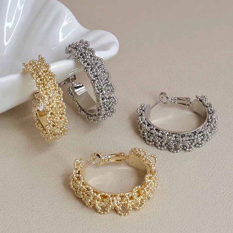 Fashion Simple Elegant Classic Large Hoop Earrings for Girls Minimalistic Glamoros Jewelry for Women Lady Accessories Wholesale
