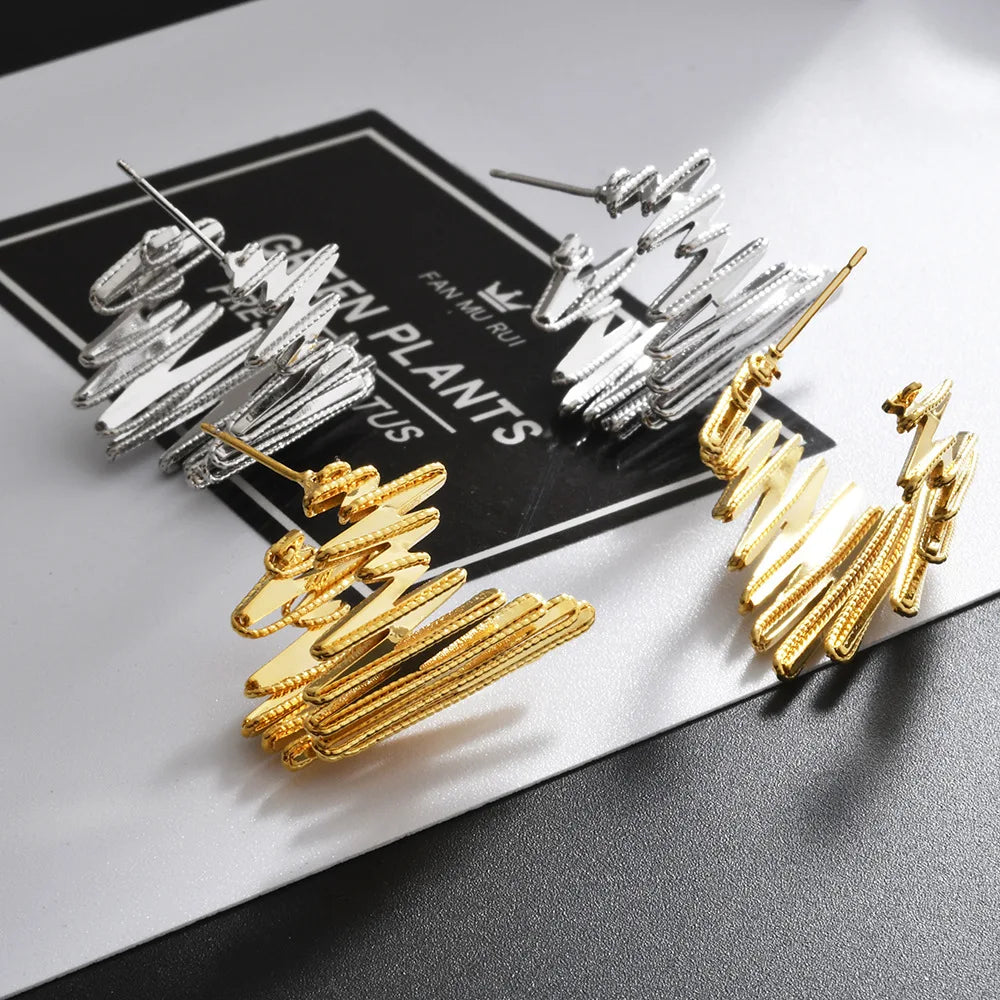 Fashion Gold Silver Plated Abstract Zigzag Line Hoop Earrings Women Irregular Geometric Textured Wavy Statement Ear Jewelry Bulk