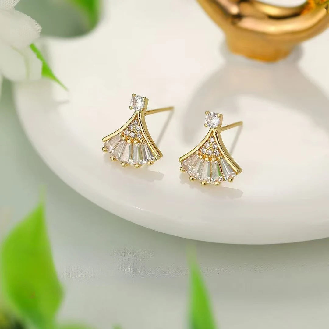 Women Small Rhinestone Imitation Pearl Decorative Flower Shape Small Stud Earring Fashion Trendy Elegant Bulk Jewelry Accessory