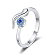 White gold / The opening is adjustable.